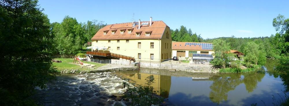 Penzion Dobre Casy Йиндржихув-Градец Экстерьер фото